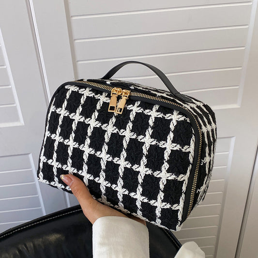 Pochette de rangement en laine – Style rayé urbain